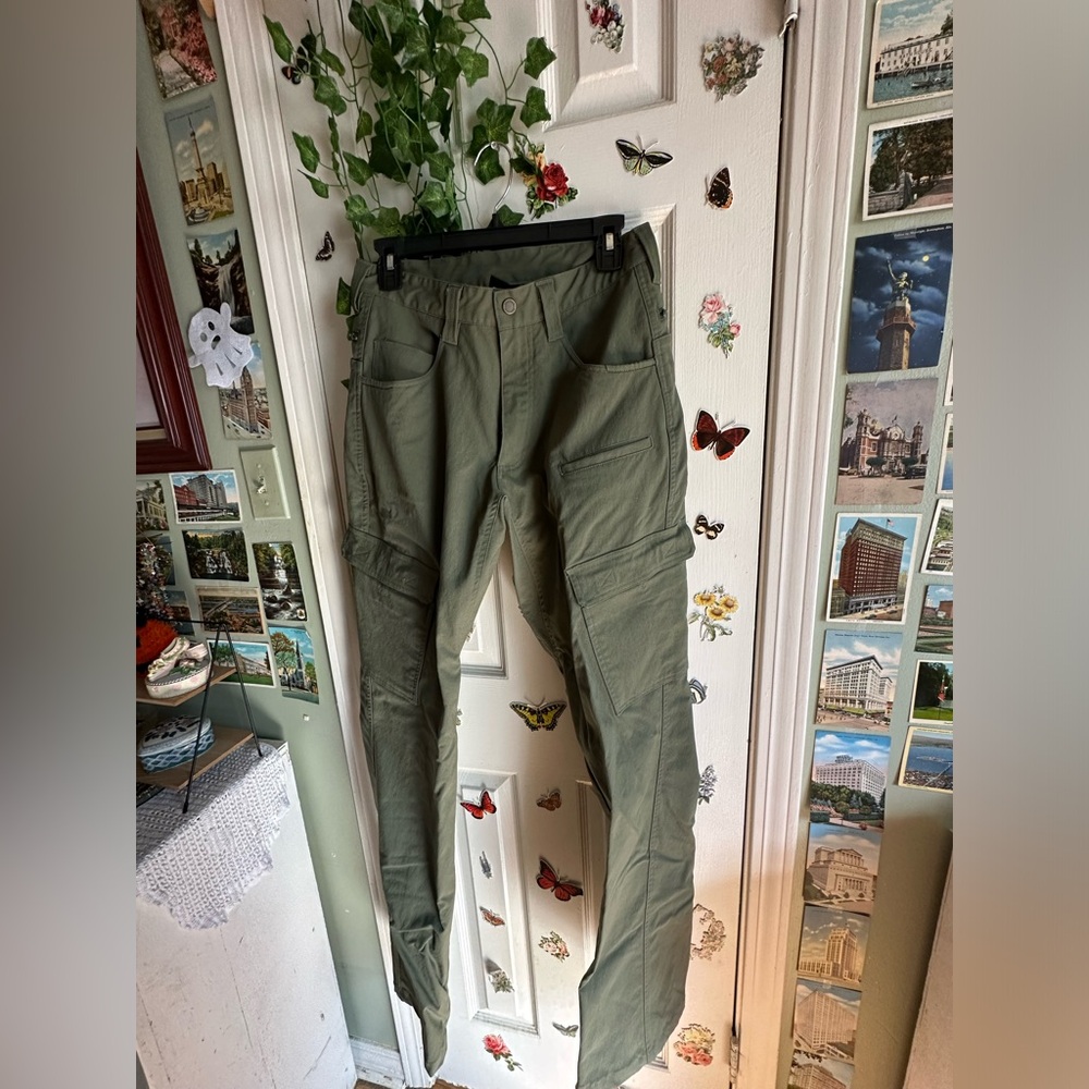 Men green pants
